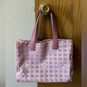 CHANEL - authentic travel line tote - rare pink💕